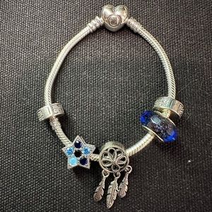 Pandora Moments heart Clasp Snake Chain Bracelet and charms set